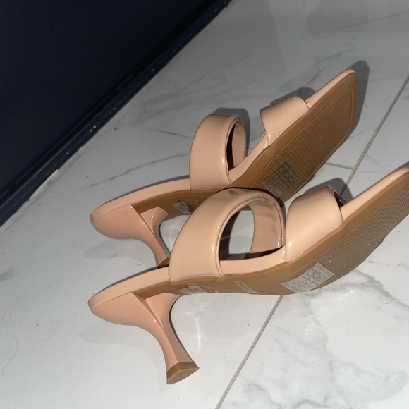 Anne Michelle Tan Mules with Cushioned Straps - Picture 3 of 5